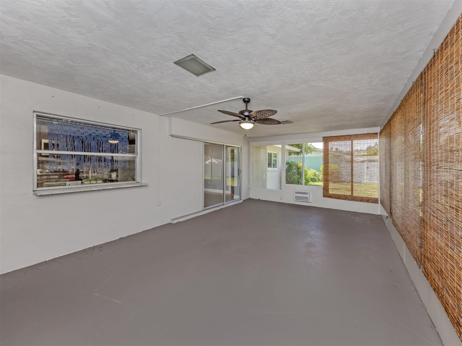 2161 INNER CASS CIR — photo 36
