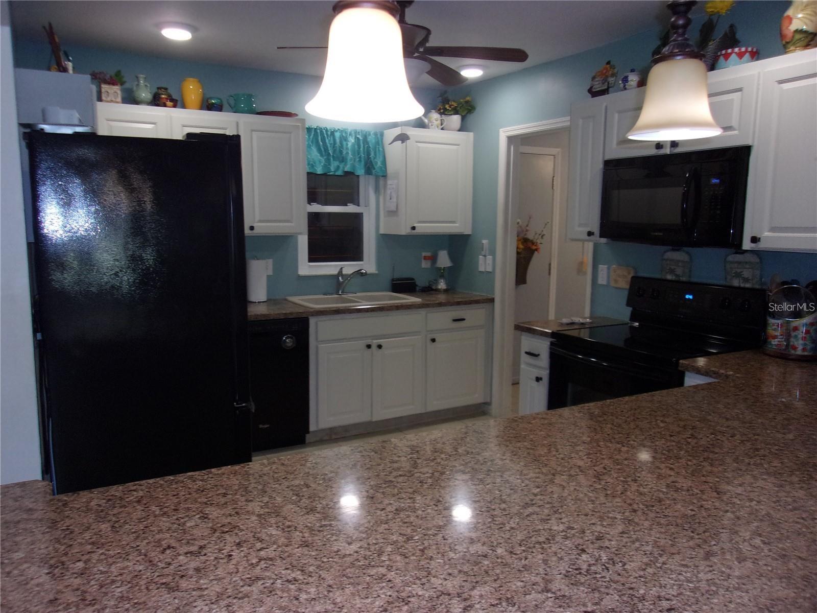 1814 COLUMBINE PL — photo 16