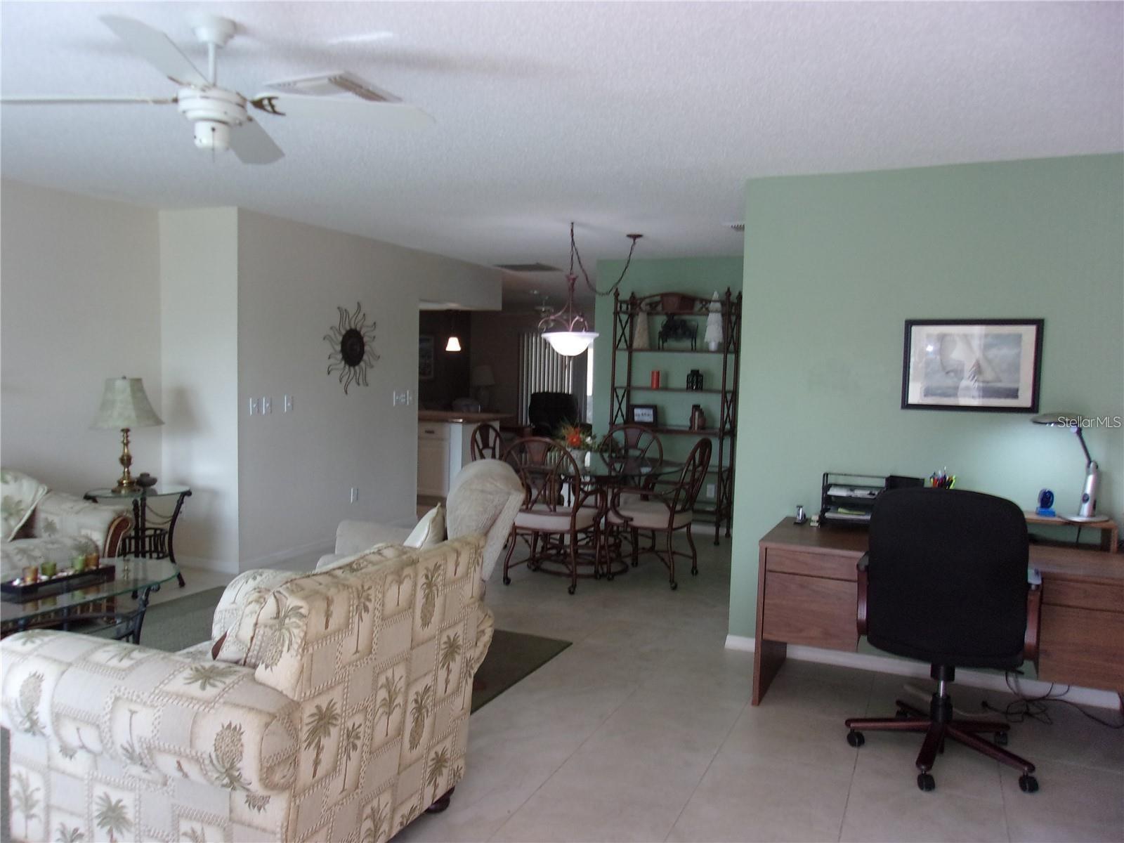 1814 COLUMBINE PL — photo 2