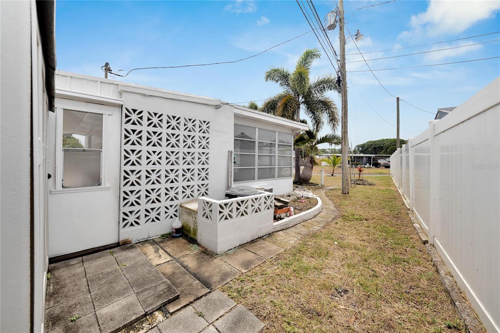 12093 104TH LN — photo 27