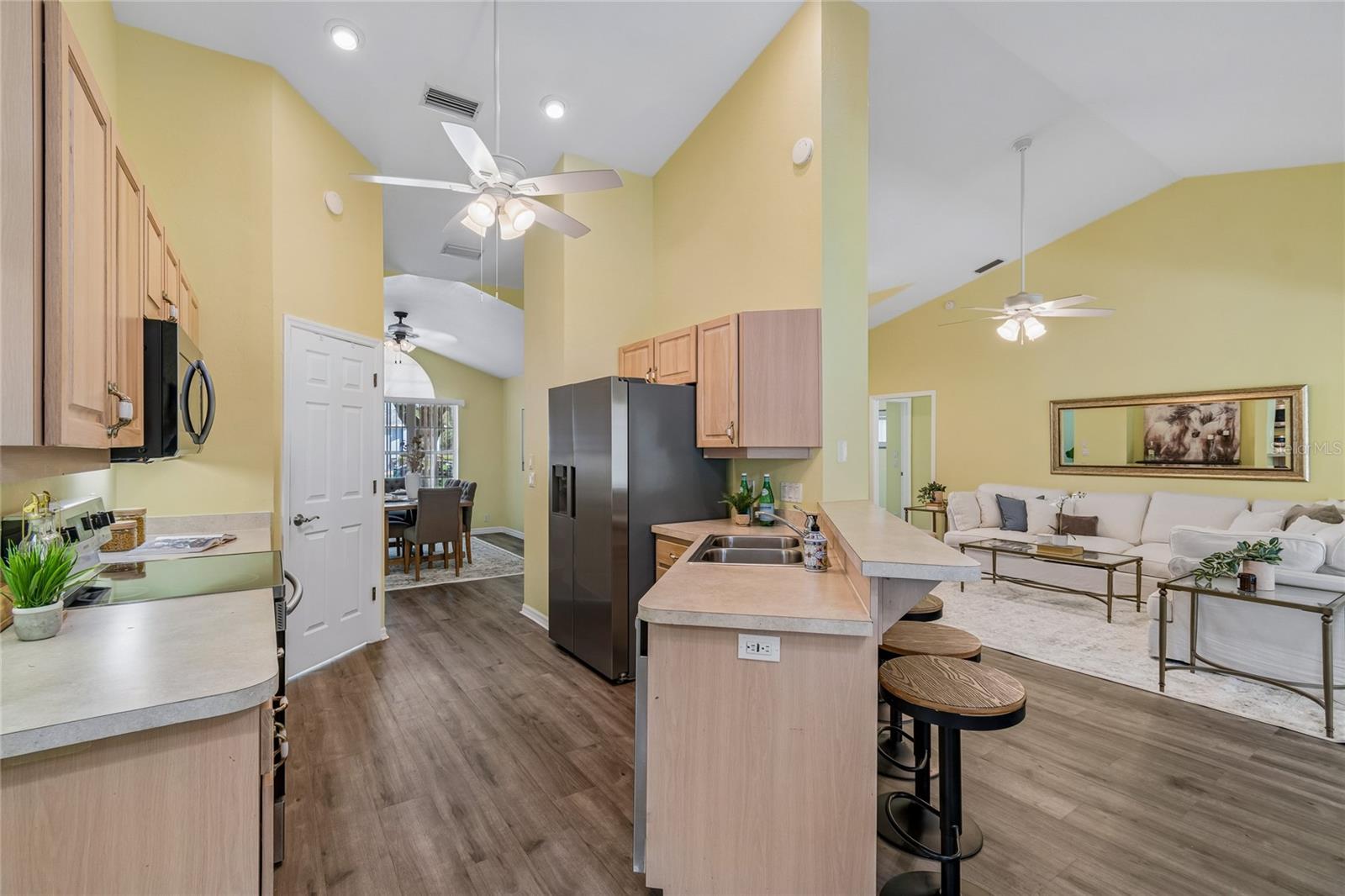 12728 FLAMINGO PKWY — photo 3