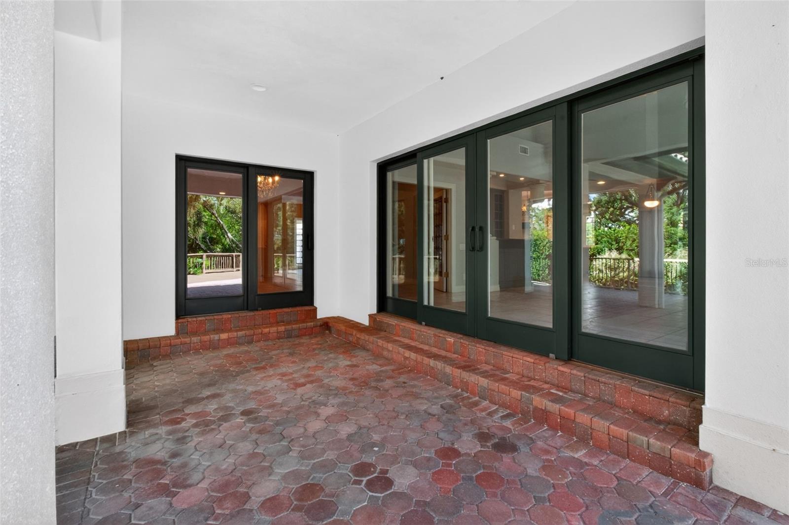 1100 TORTUGA CIR NE — photo 24