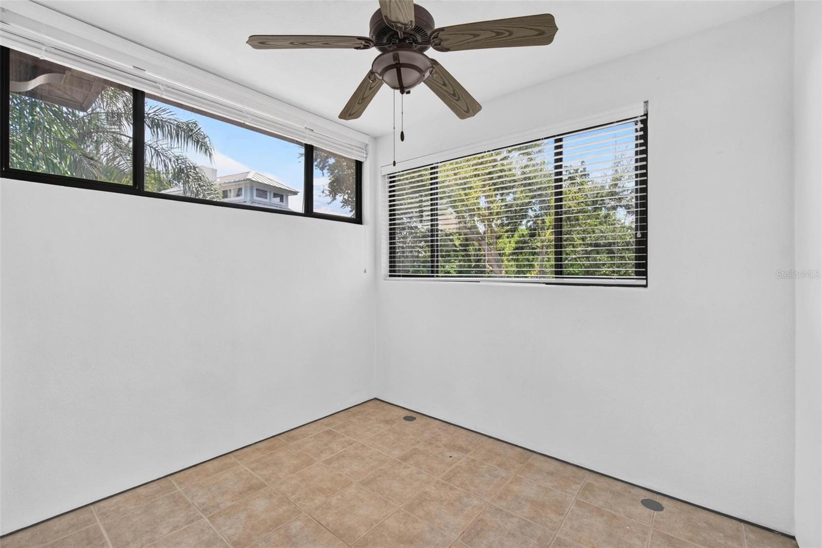 1100 TORTUGA CIR NE — photo 38
