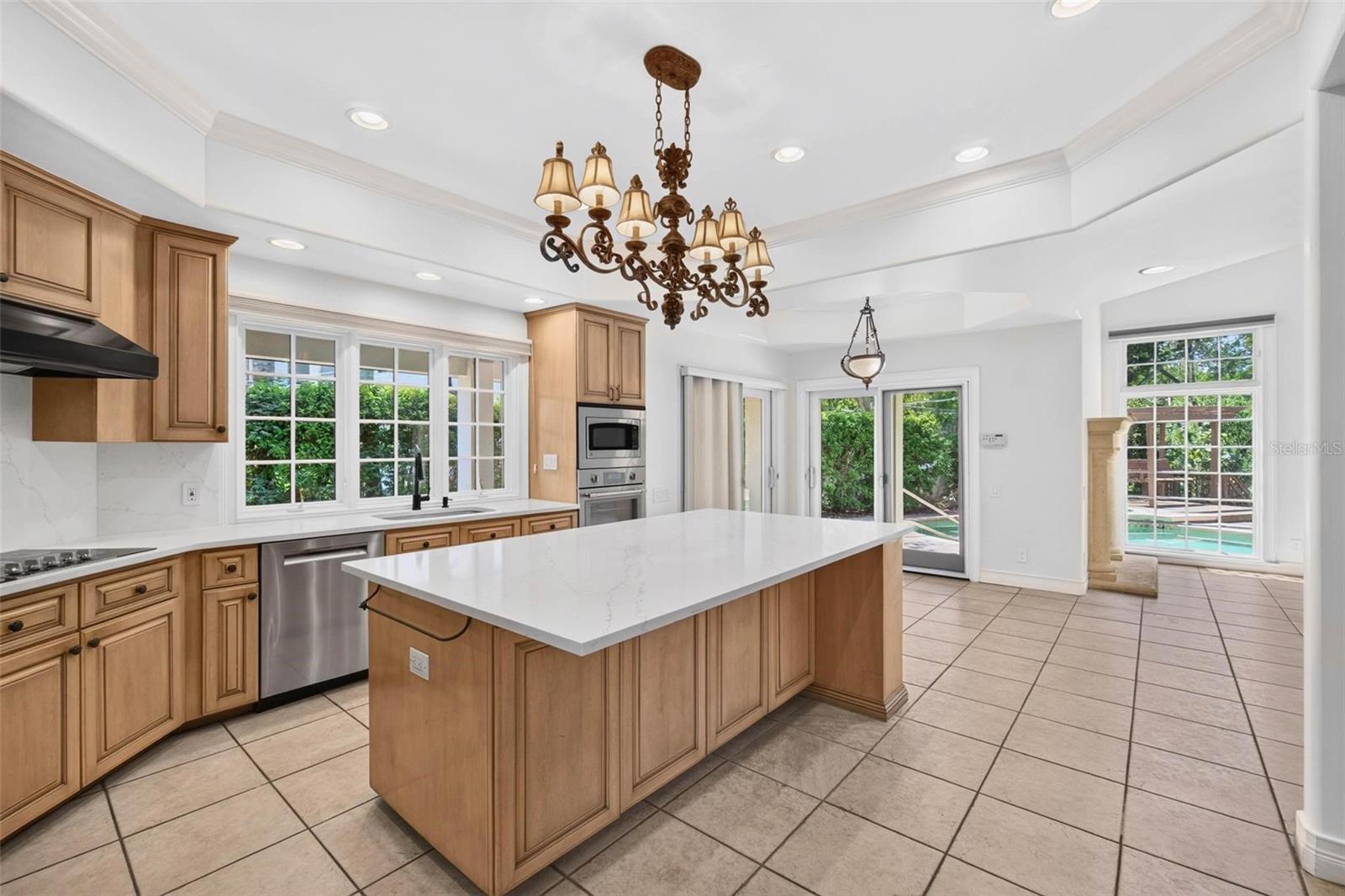 1100 TORTUGA CIR NE — photo 11