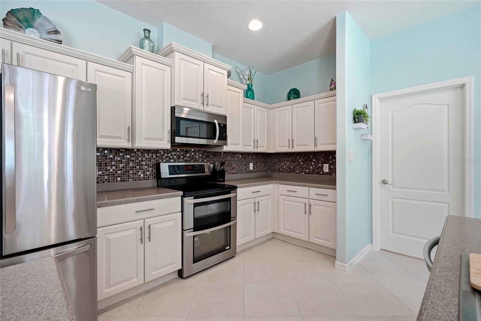 227 HERITAGE ISLES WAY — photo 33