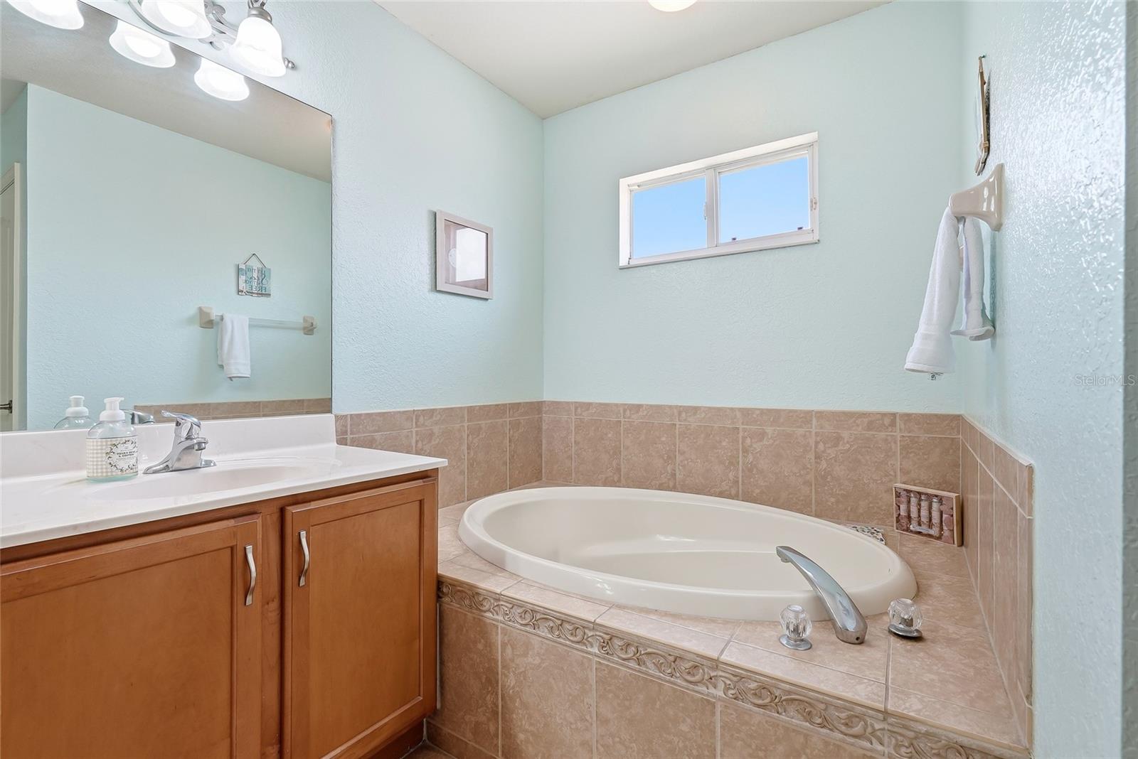 227 HERITAGE ISLES WAY — photo 46
