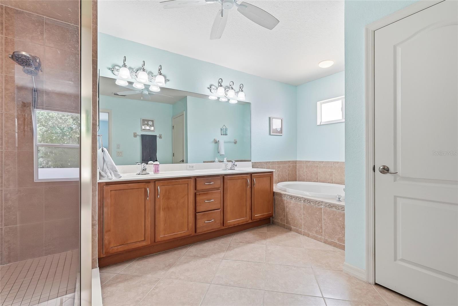 227 HERITAGE ISLES WAY — photo 44