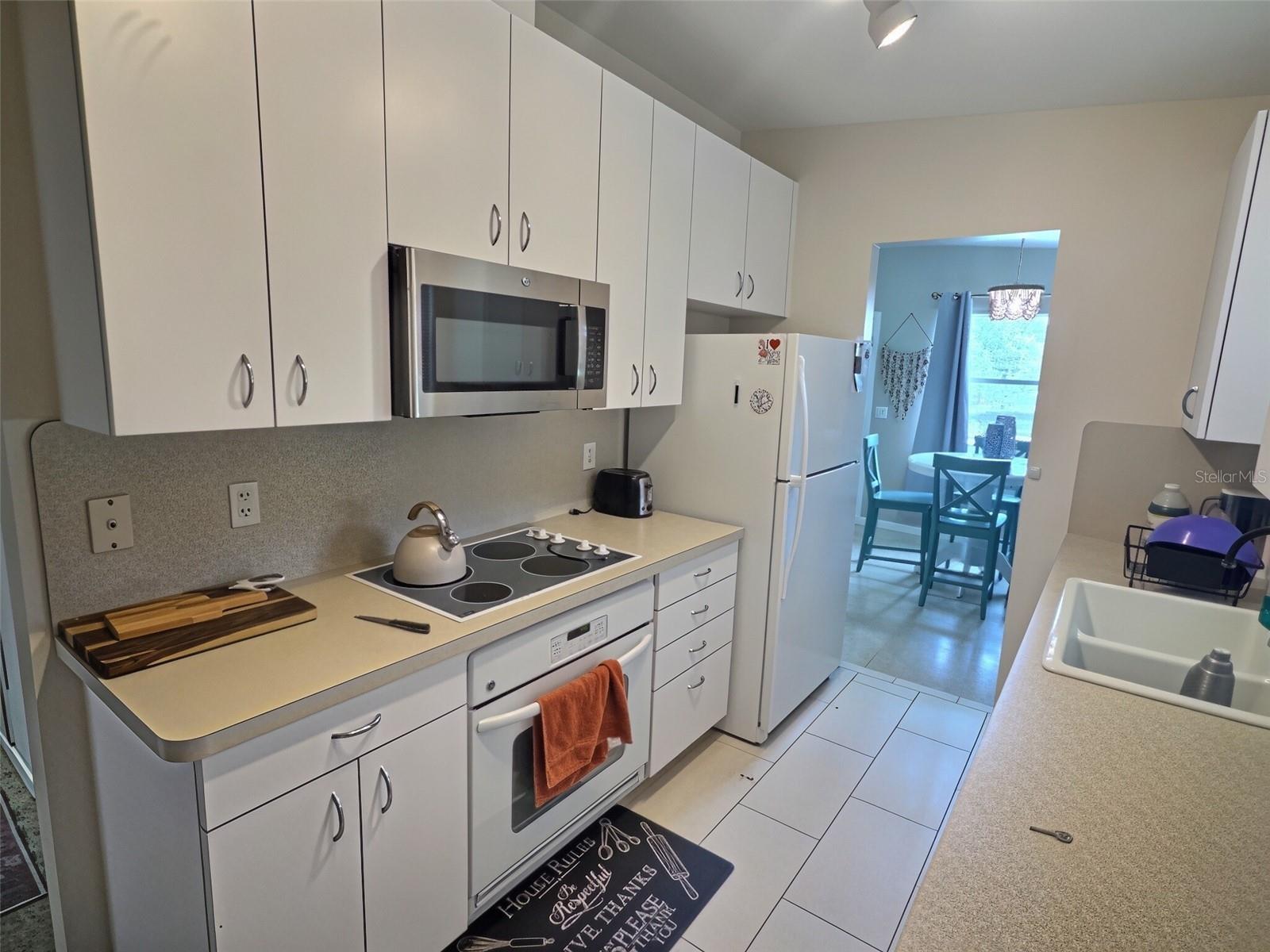 329 GLEN OAK RD — photo 7