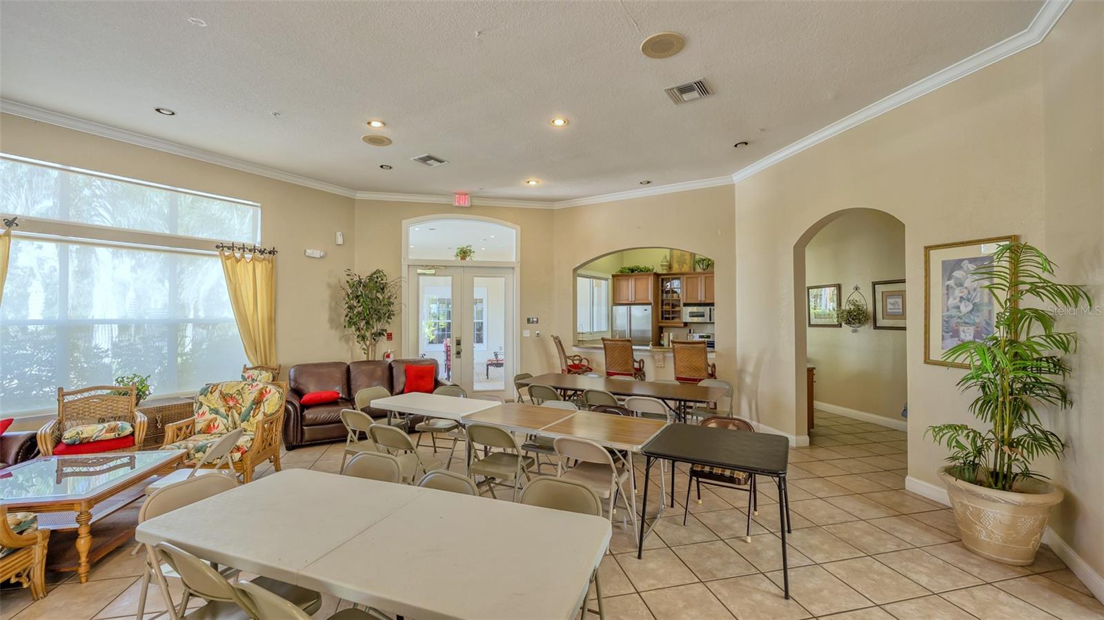 5146 NORTHRIDGE RD #301 — photo 57