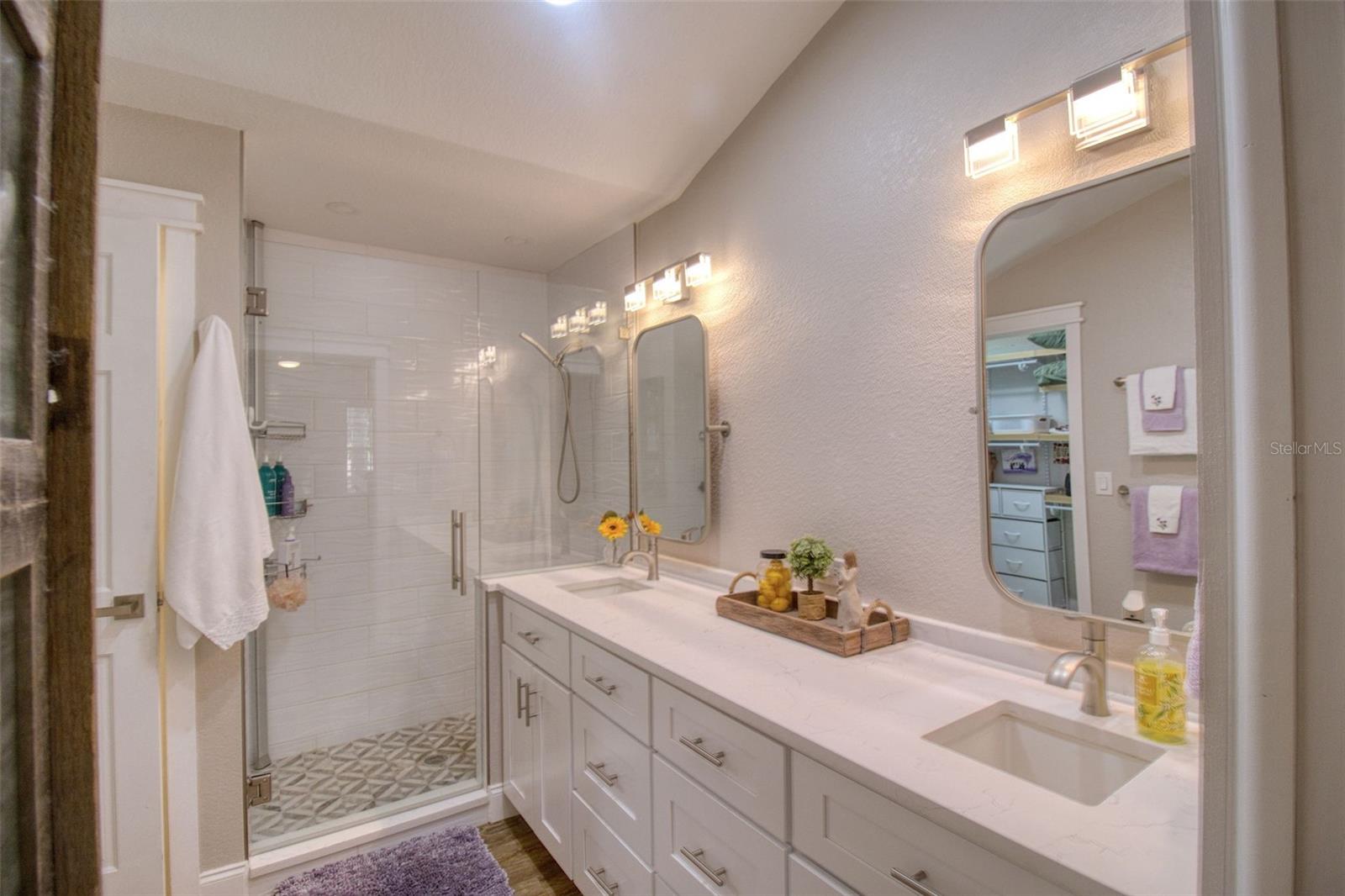 1490 MAHOGANY LN #706 — photo 22