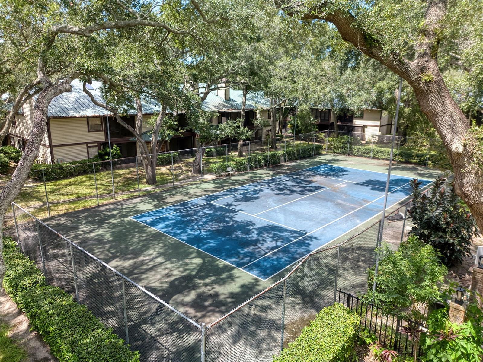 1490 MAHOGANY LN #706 — photo 41