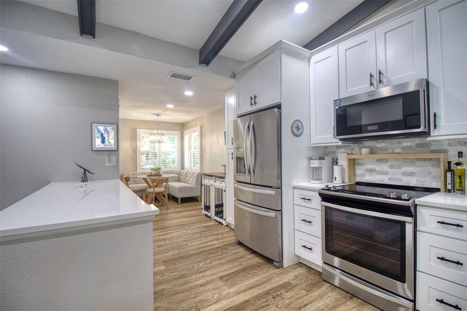 1490 MAHOGANY LN #706 — photo 9