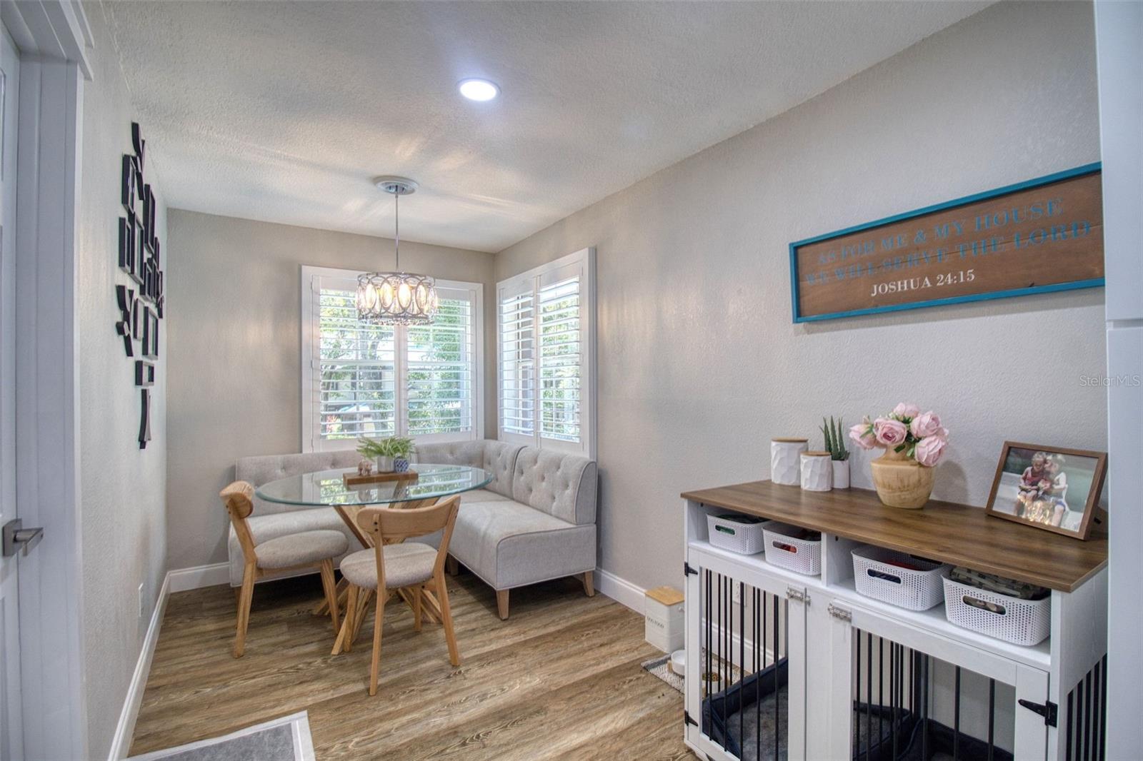 1490 MAHOGANY LN #706 — photo 10