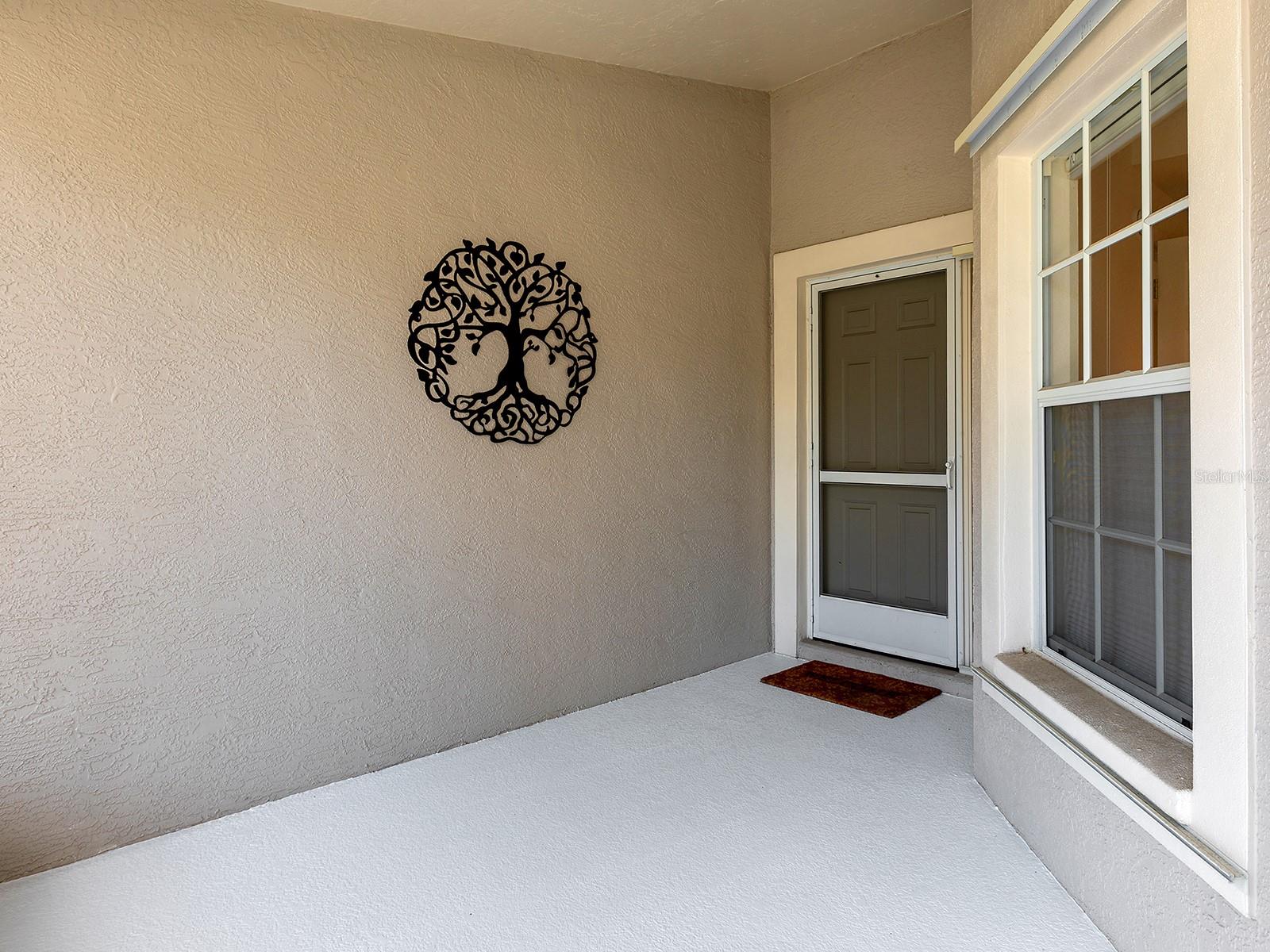 7326 ELEANOR CIR — photo 5