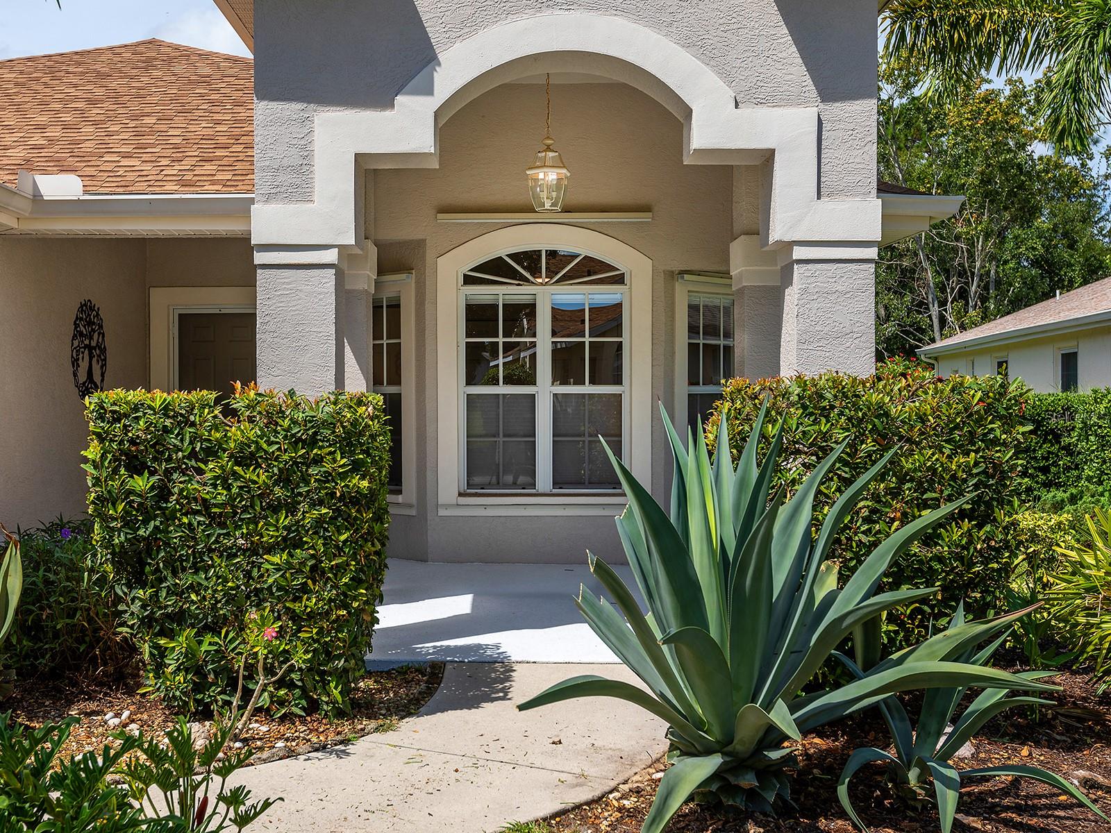 7326 ELEANOR CIR — photo 4