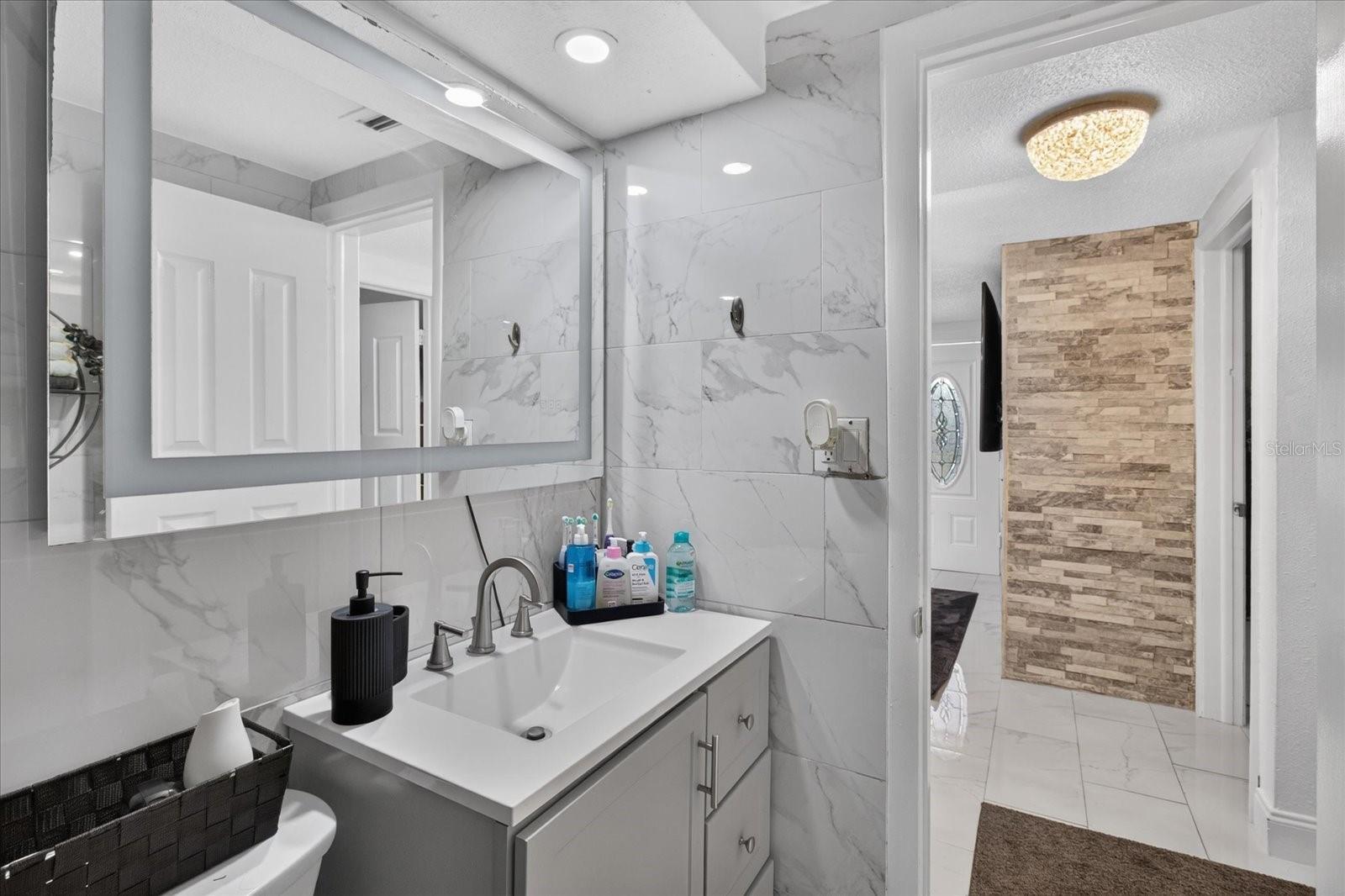9440 RAINBOW LN — photo 40