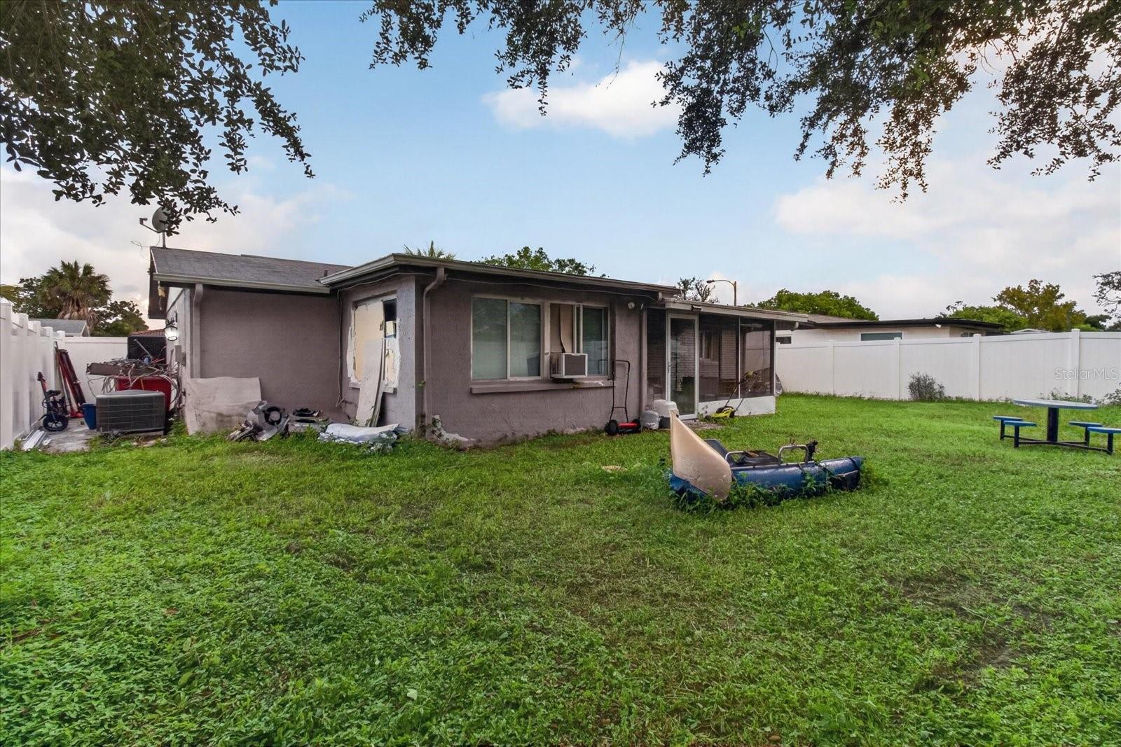 9440 RAINBOW LN — photo 59