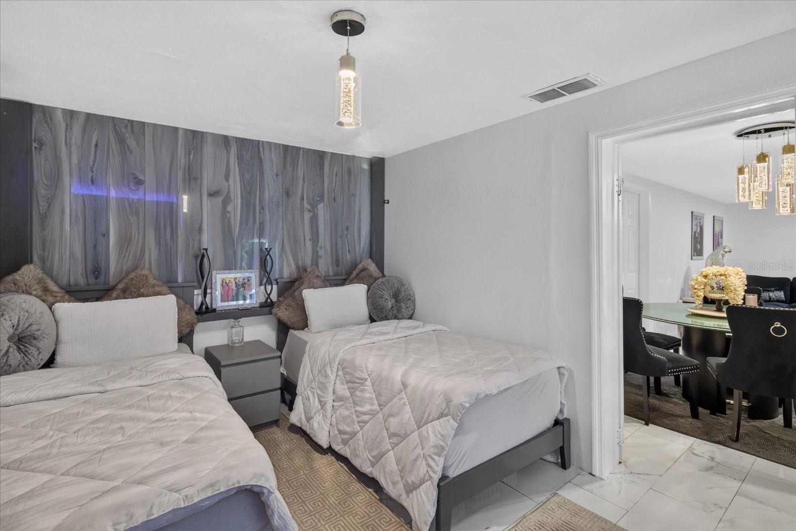 9440 RAINBOW LN — photo 49