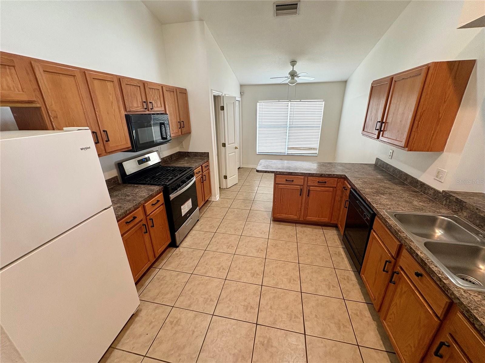 24905 SIENA DR — photo 2