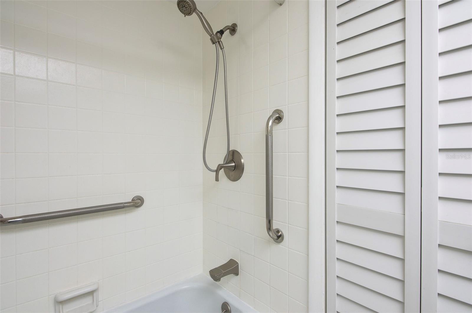 4720 LOCUST ST NE #219 — photo 25
