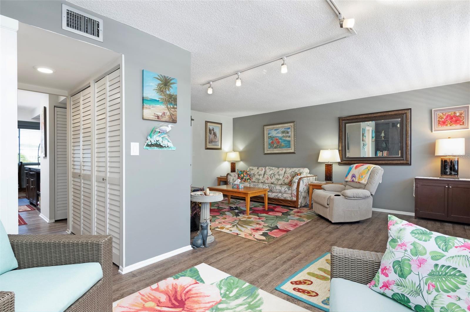 4720 LOCUST ST NE #219 — photo 10