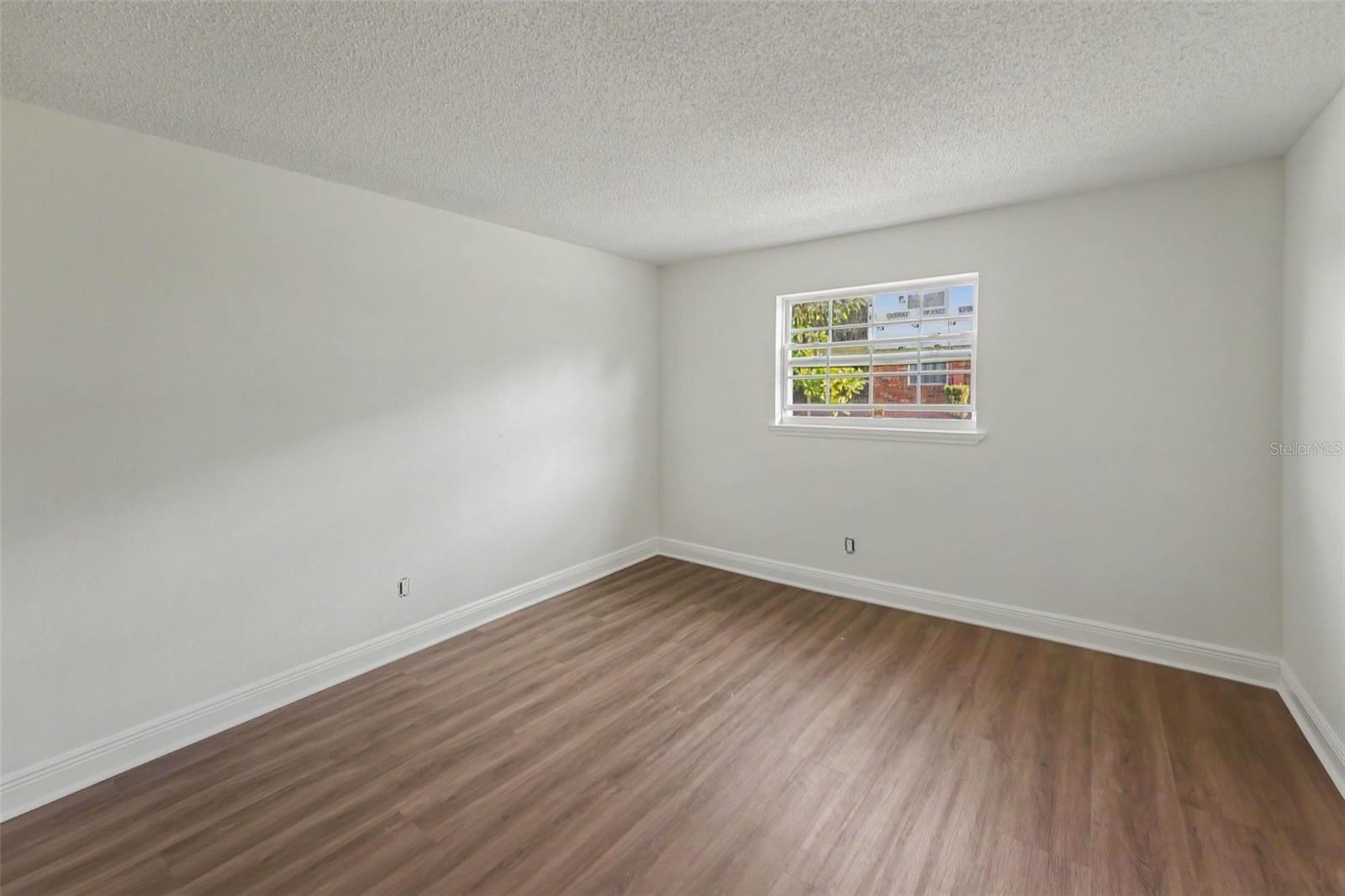 200 COUNTRYCLUB DR #1205 — photo 8
