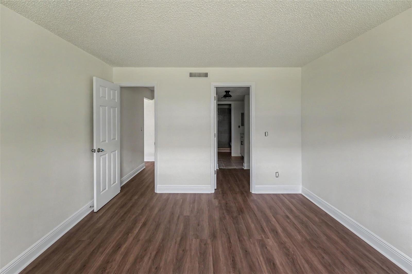 200 COUNTRYCLUB DR #1205 — photo 7