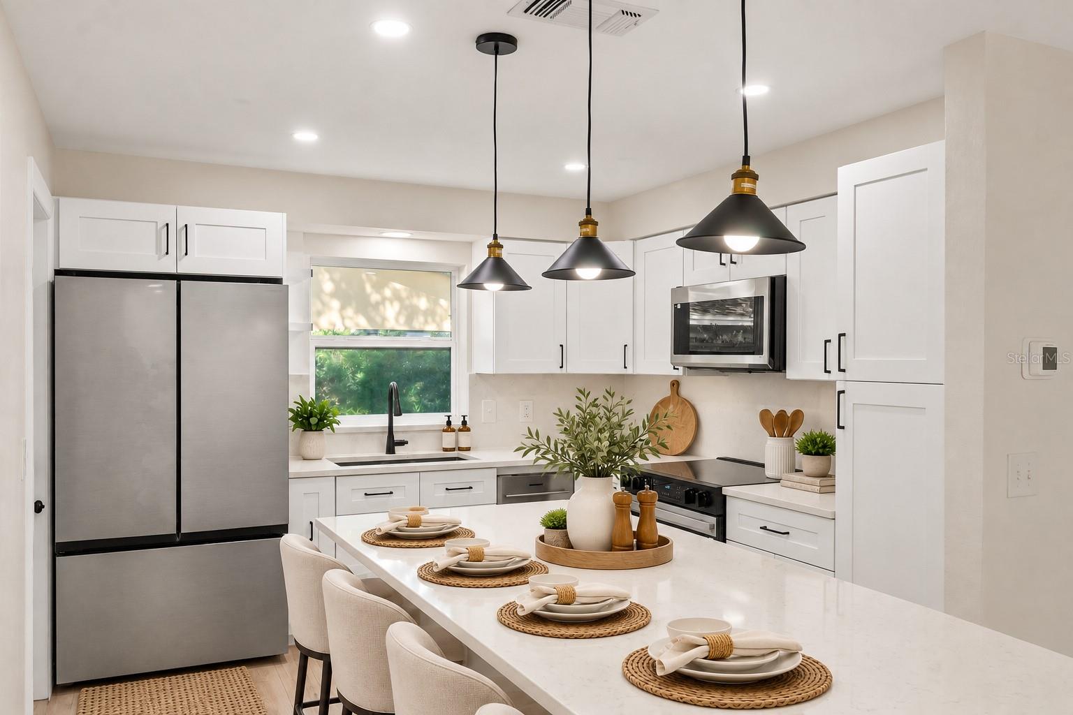 2040 FOREST DR — photo 12