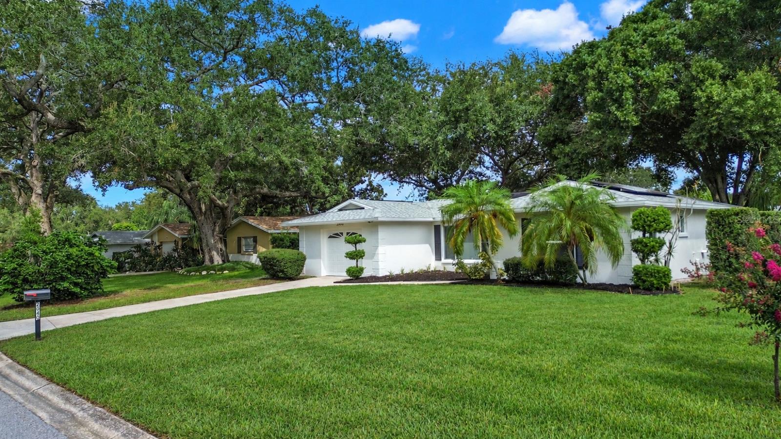 2040 FOREST DR — photo 4