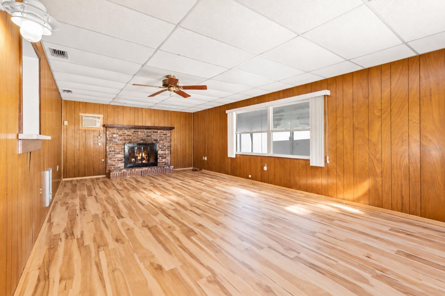 106 S FERNWOOD AVE — photo 27