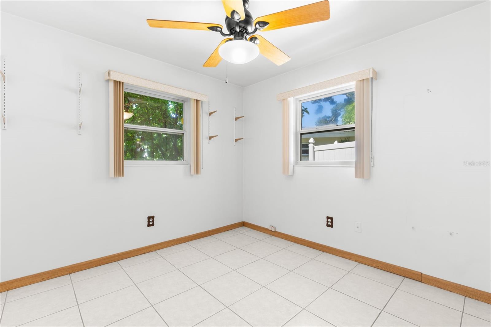 106 S FERNWOOD AVE — photo 15