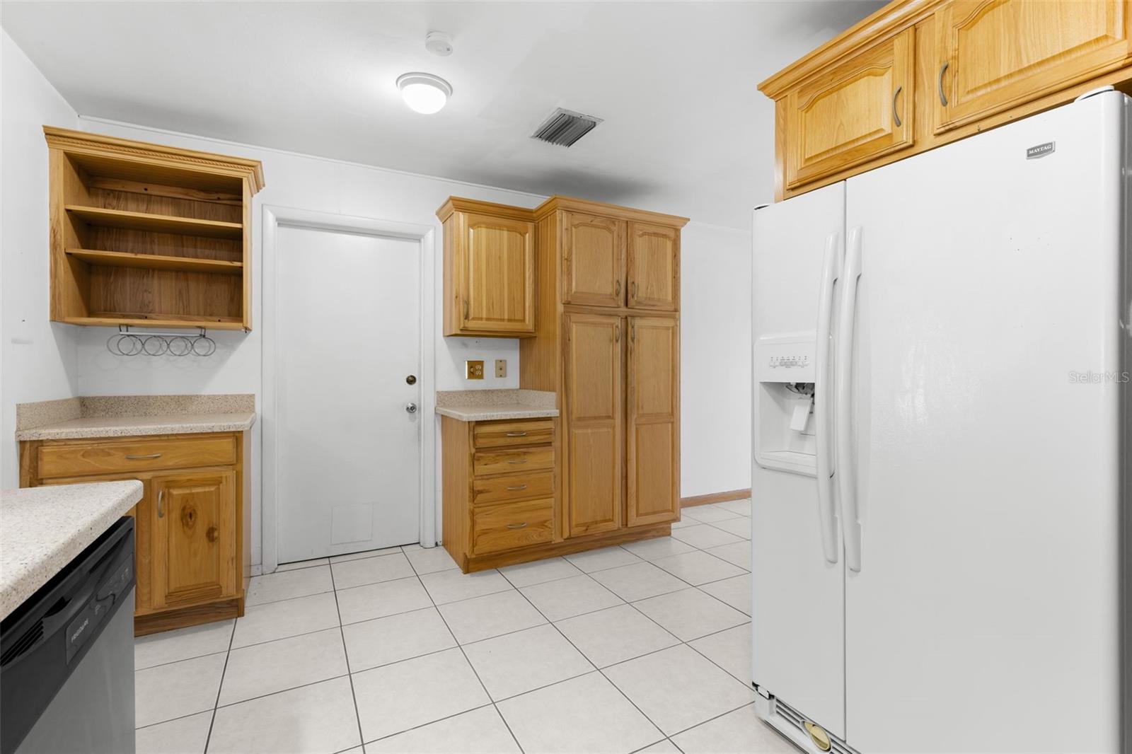 106 S FERNWOOD AVE — photo 19