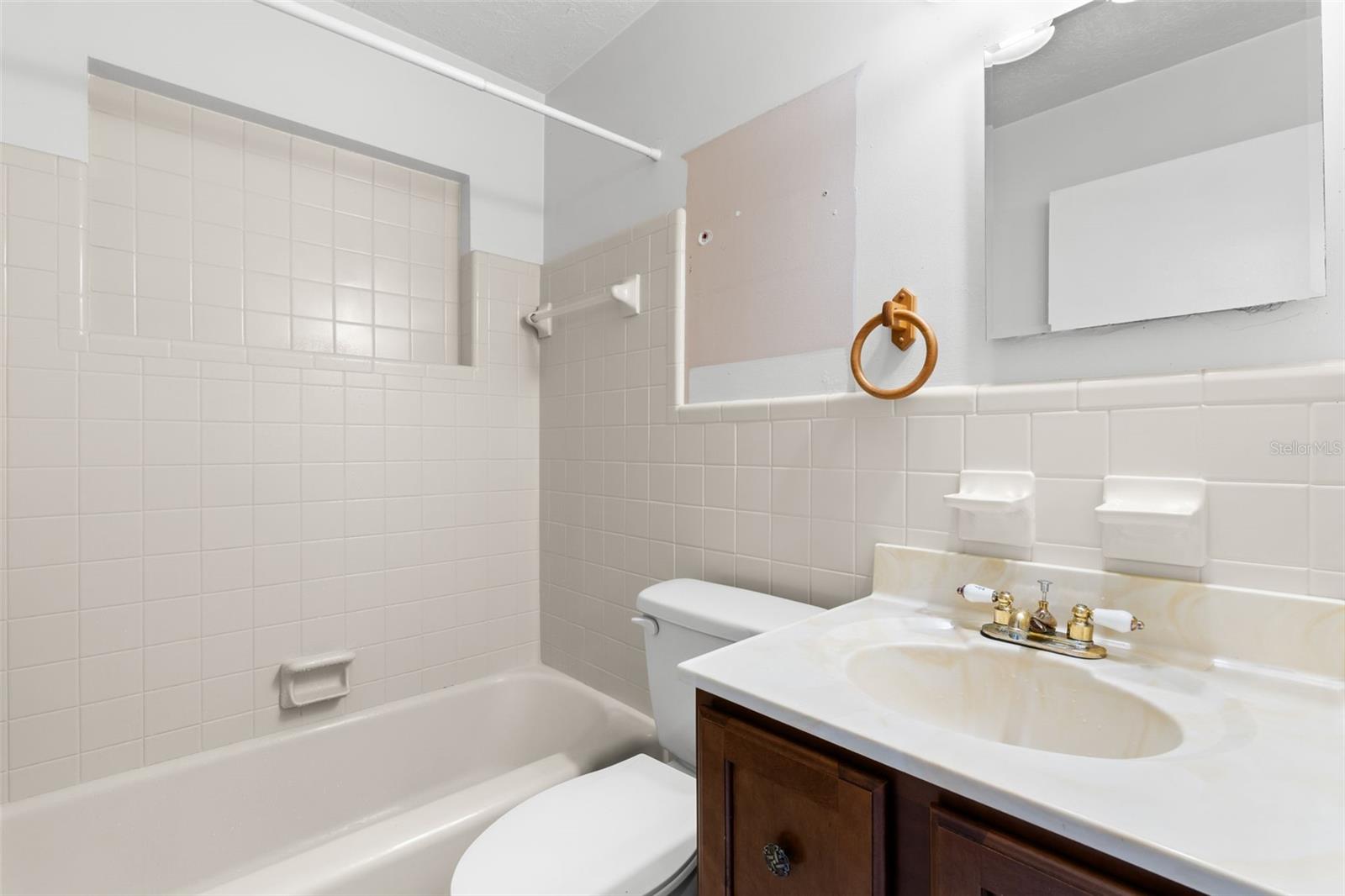 106 S FERNWOOD AVE — photo 17
