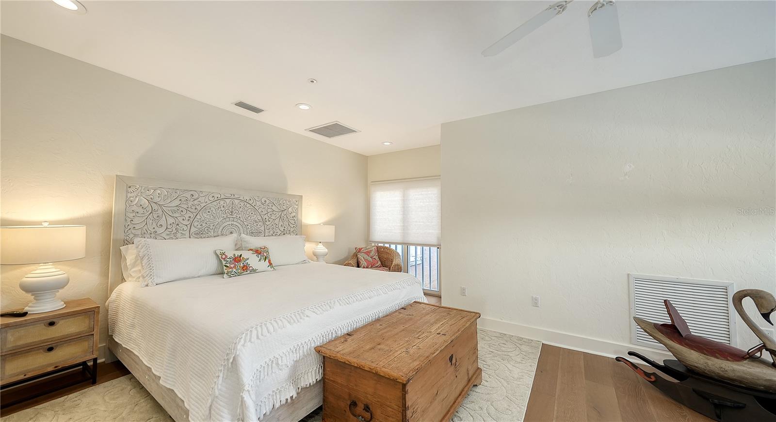 3530 MISTLETOE LN — photo 33