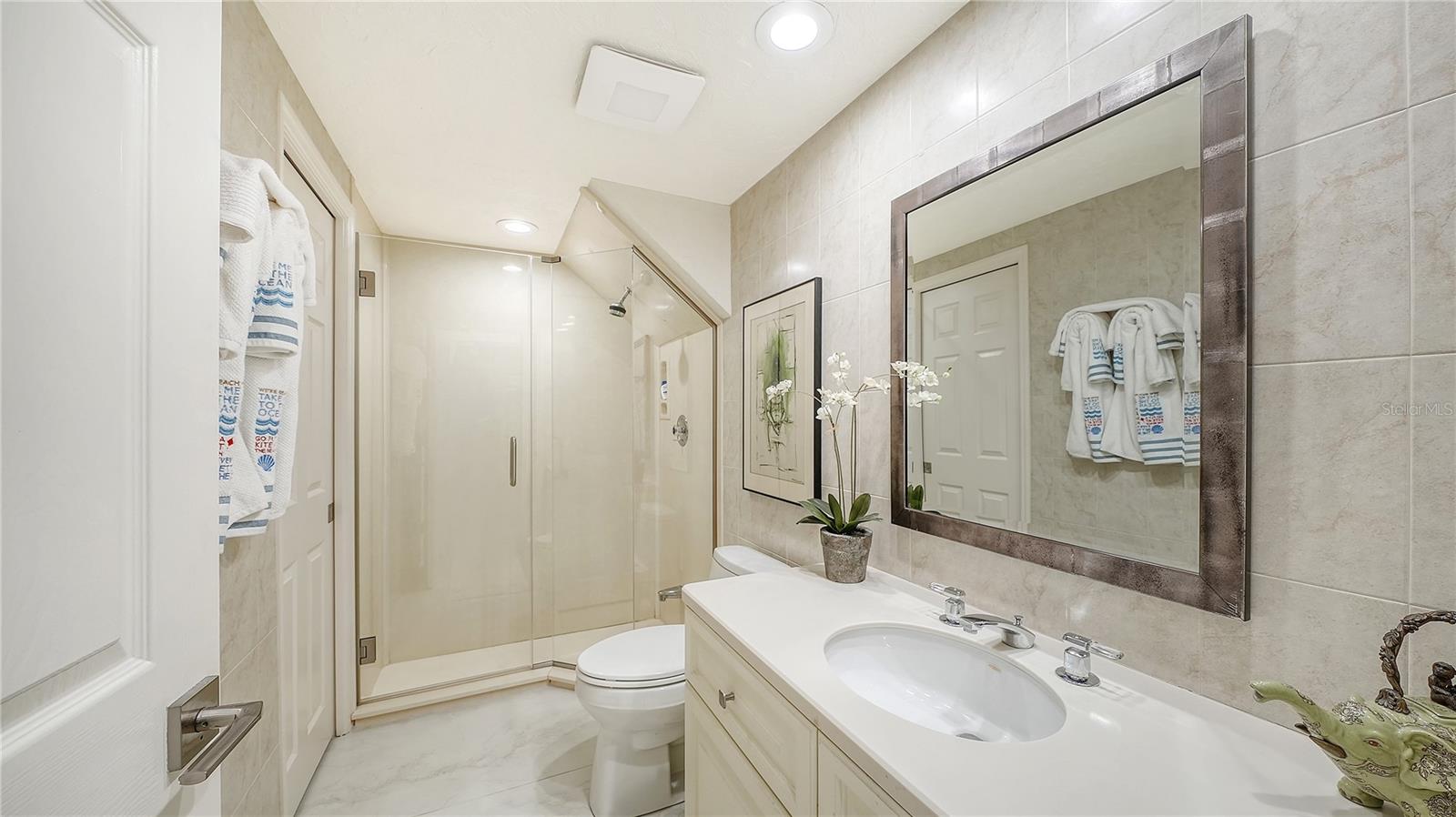 3530 MISTLETOE LN — photo 30