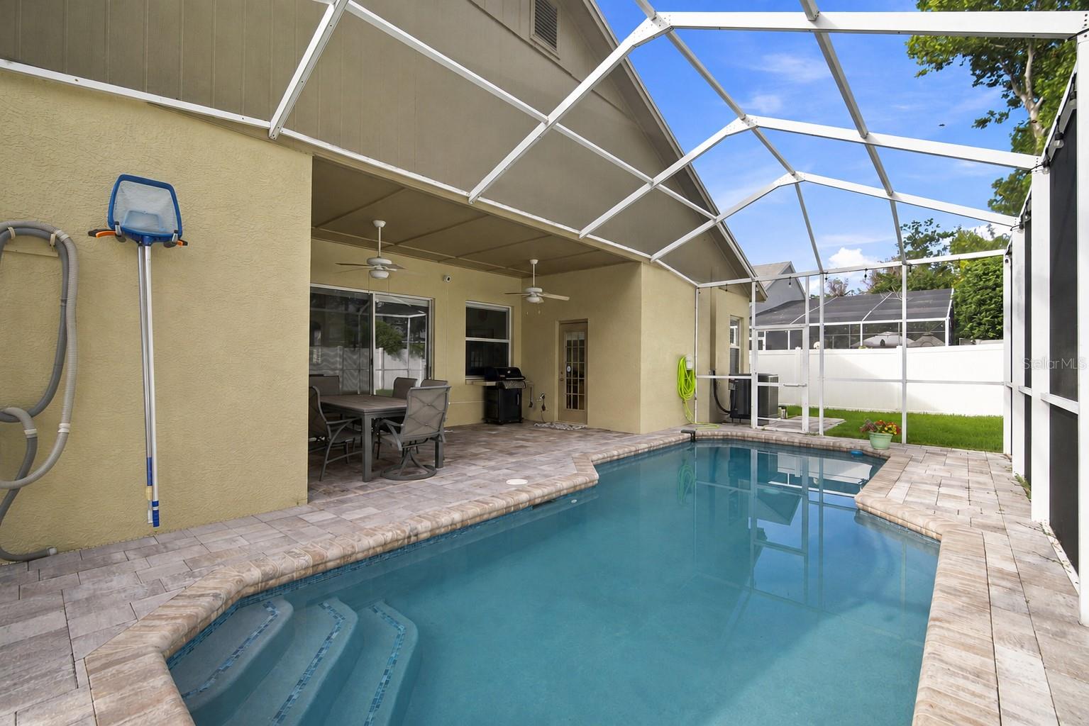 2020 ALAFIA OAKS DR — photo 24