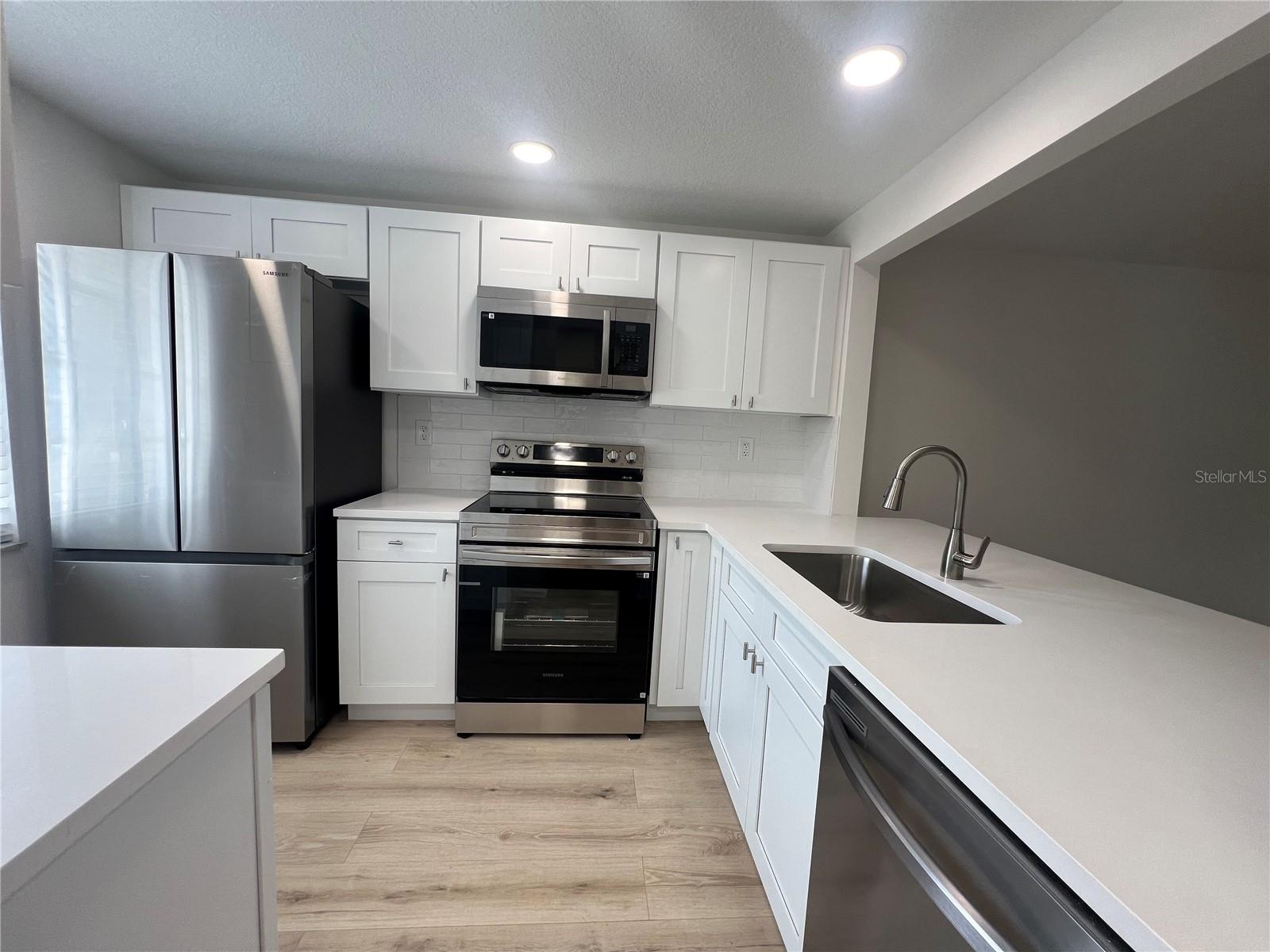 4223 SHELDON PL #23 — photo 2