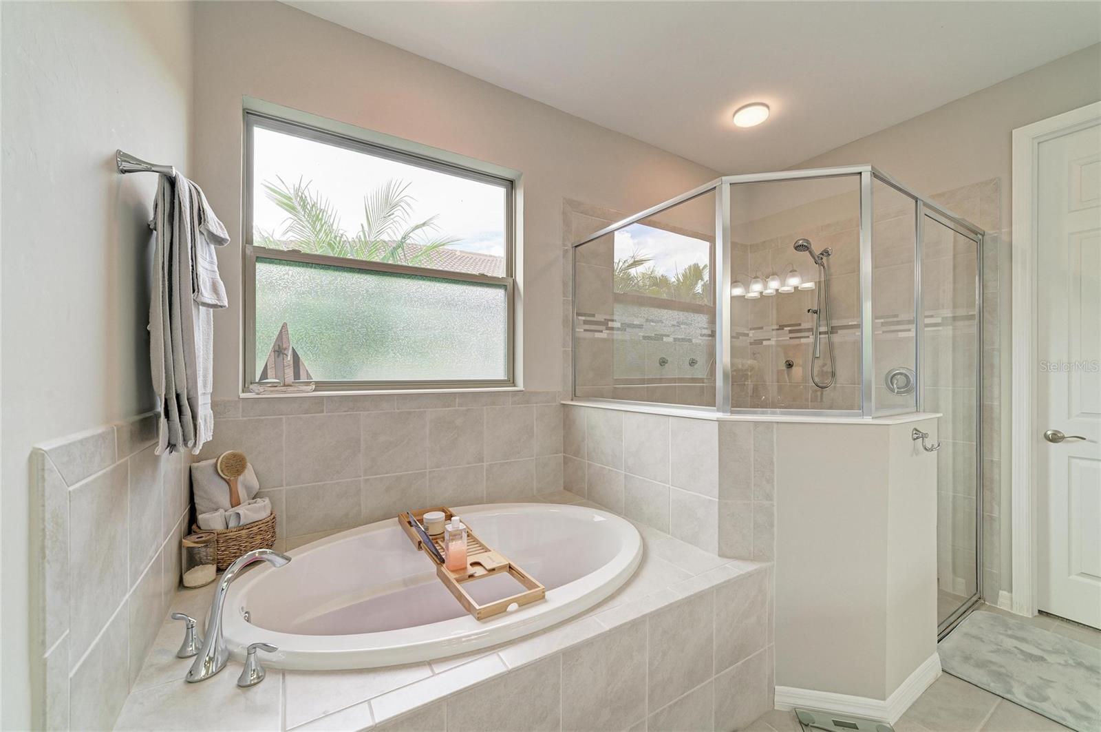 174 VERAZA CT — photo 27