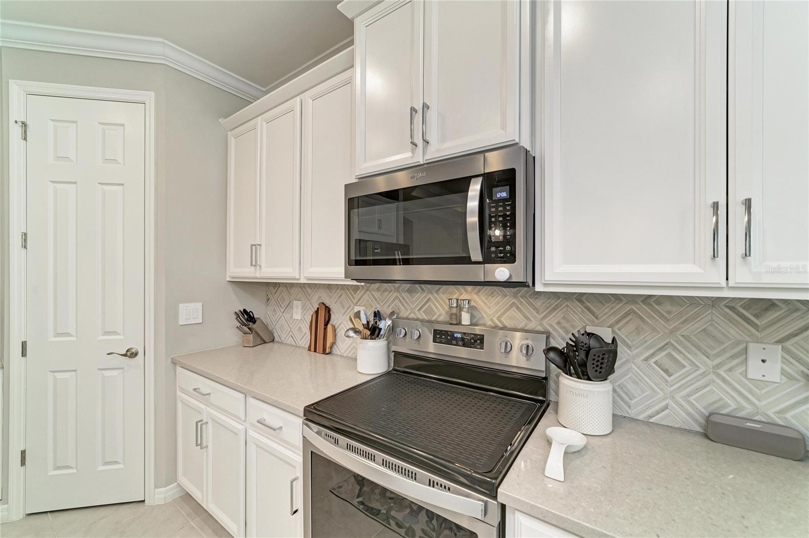 174 VERAZA CT — photo 11