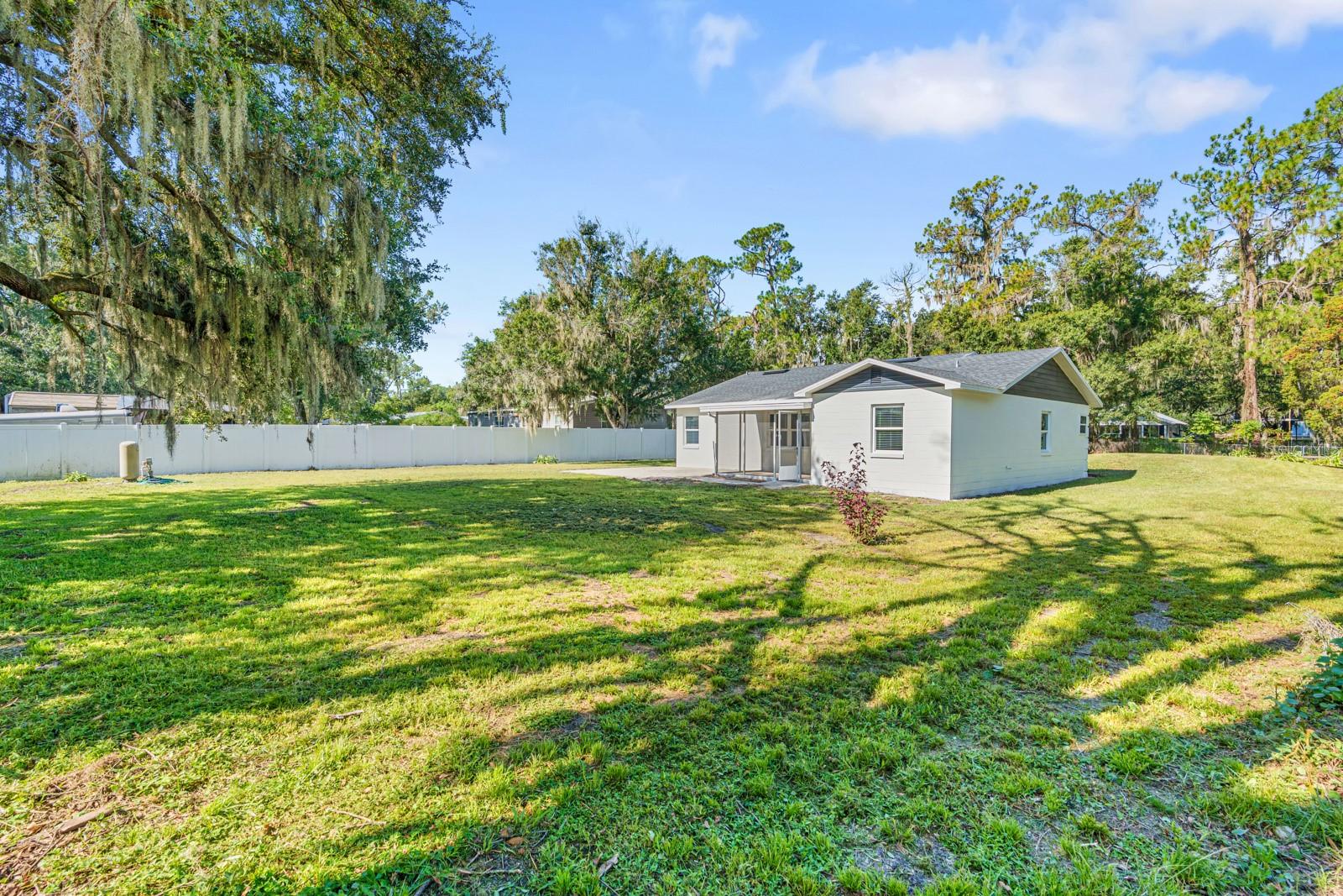 414 S WIGGINS RD — photo 31