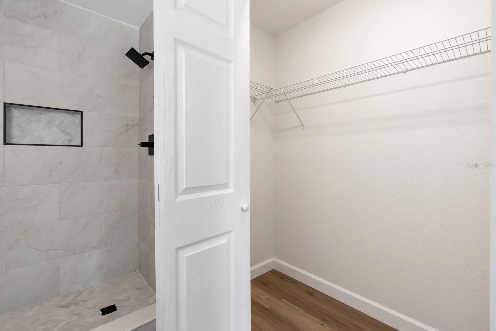 414 S WIGGINS RD — photo 18
