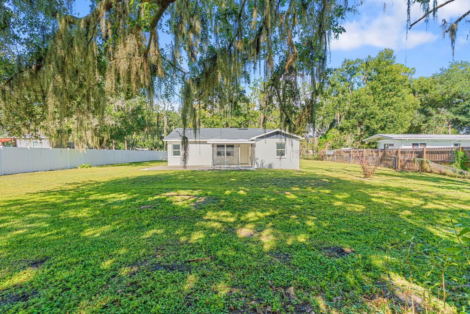 414 S WIGGINS RD — photo 30