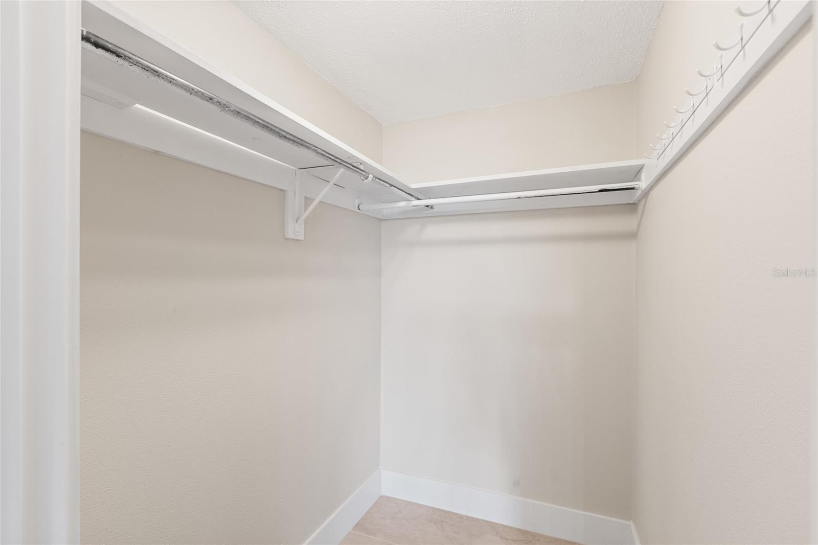 433 S PAULA DR #1 — photo 26