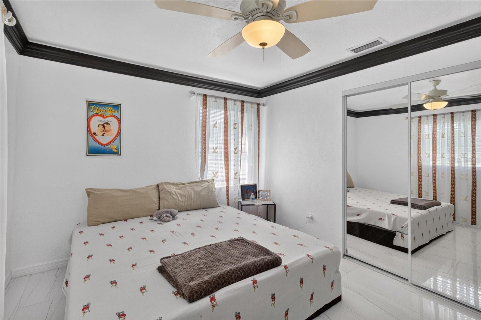 7210 DR MARTIN LUTHER KING JR ST N — photo 33