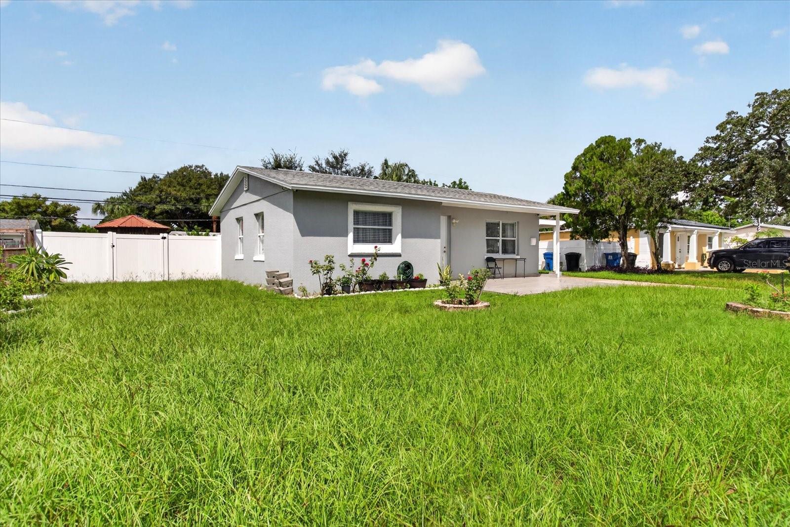 7210 DR MARTIN LUTHER KING JR ST N — photo 14