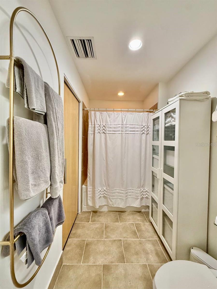 101 N 12TH ST #305 — photo 18
