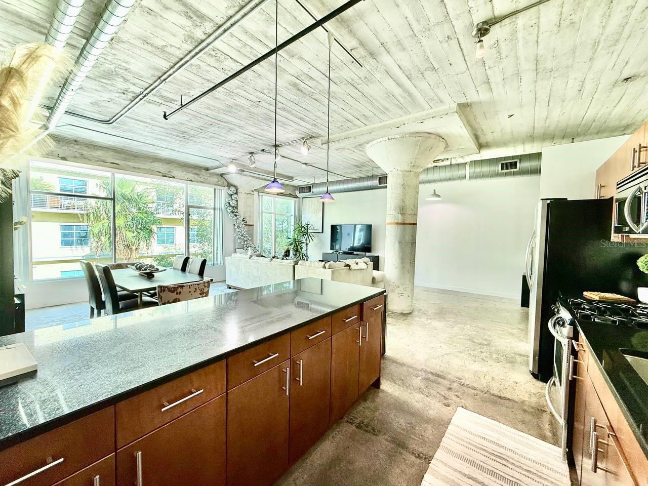 101 N 12TH ST #305 — photo 38