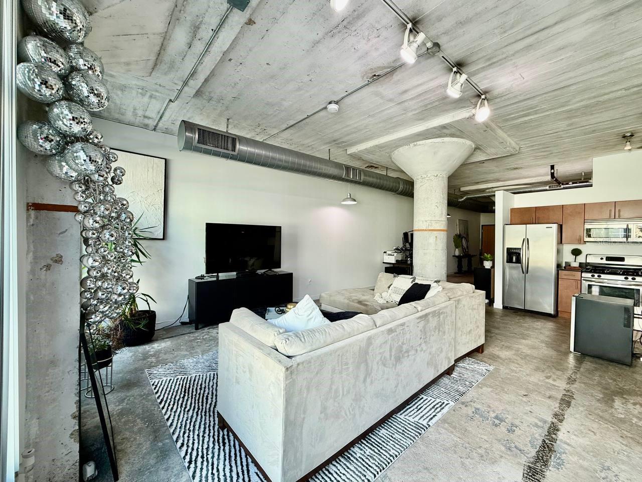101 N 12TH ST #305 — photo 24