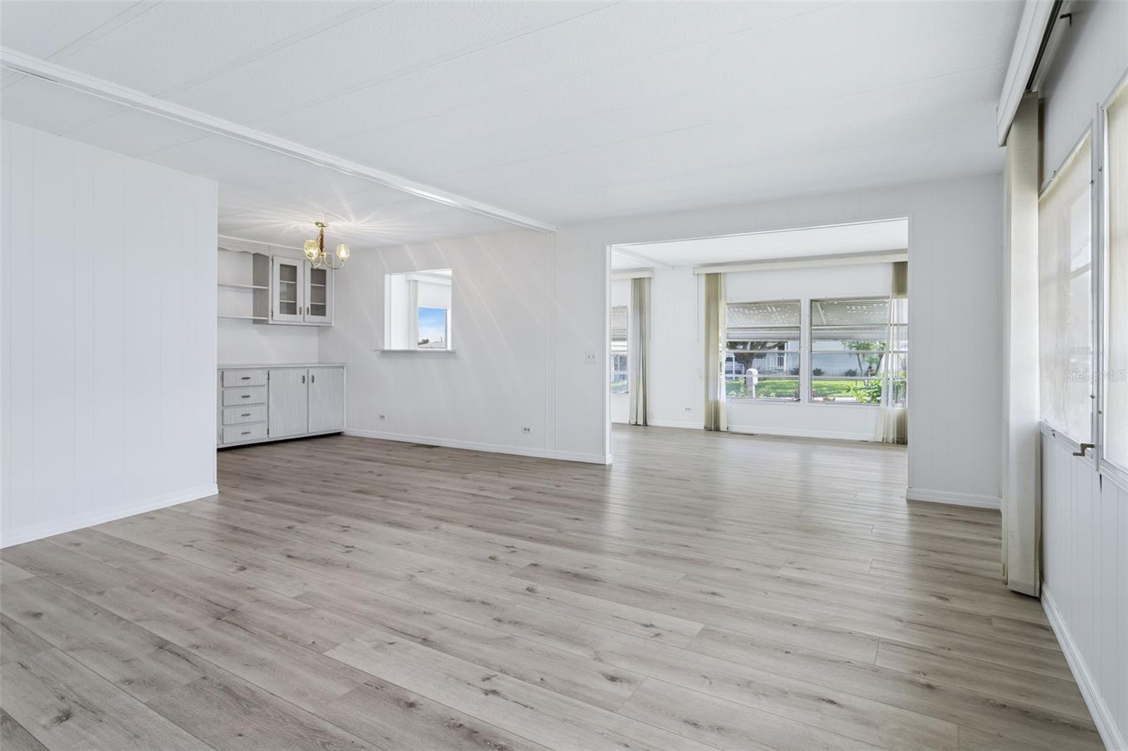 55 LEXINGTON CT #12 — photo 16