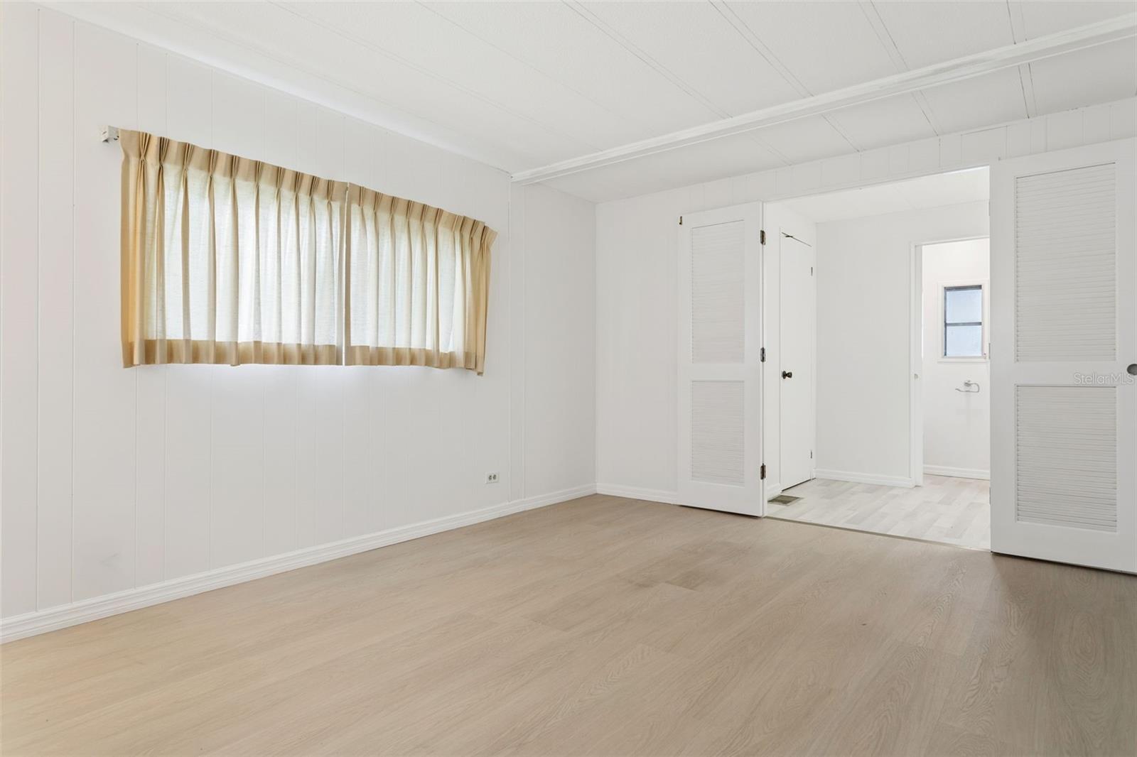 55 LEXINGTON CT #12 — photo 24